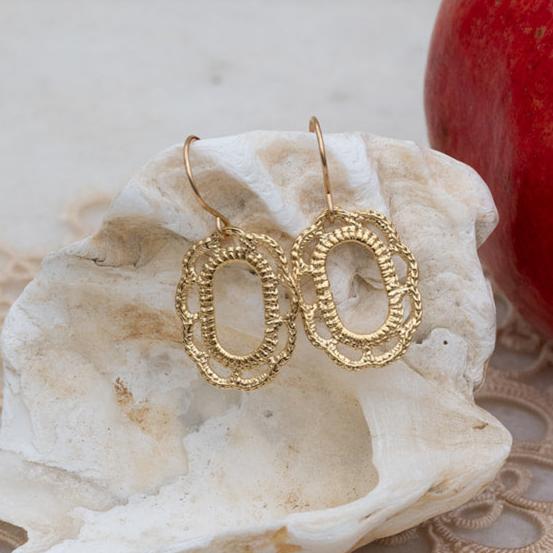 Small Laurel Hoops