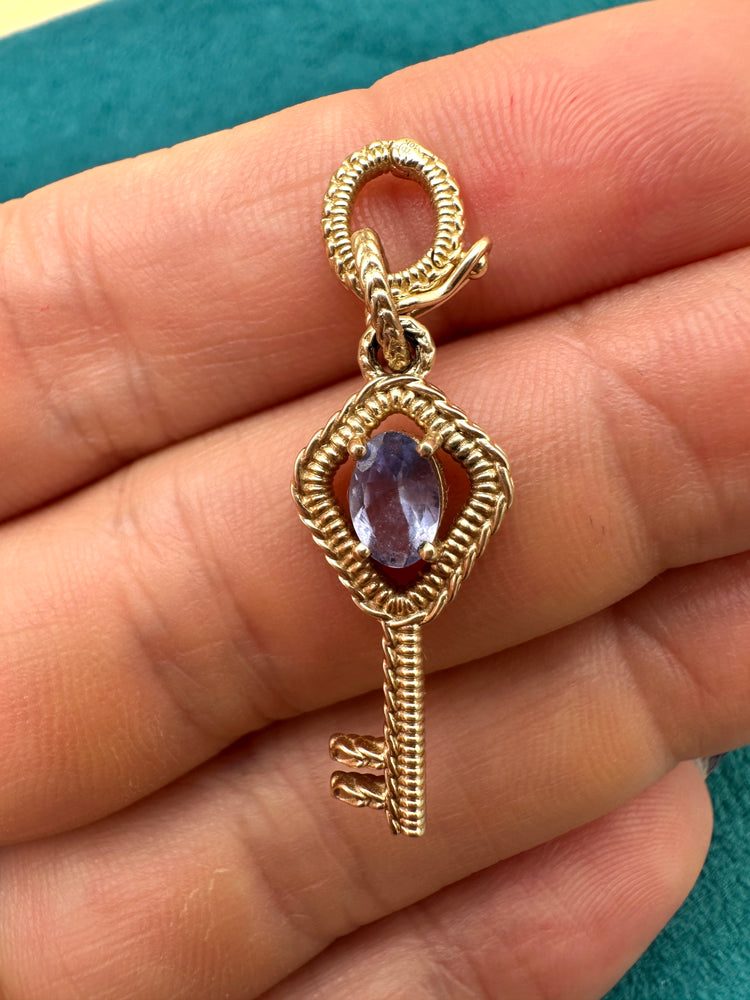 Nancianna Clasp