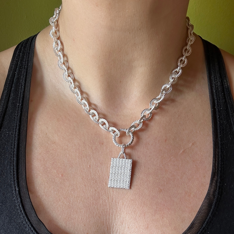 Robel Charm