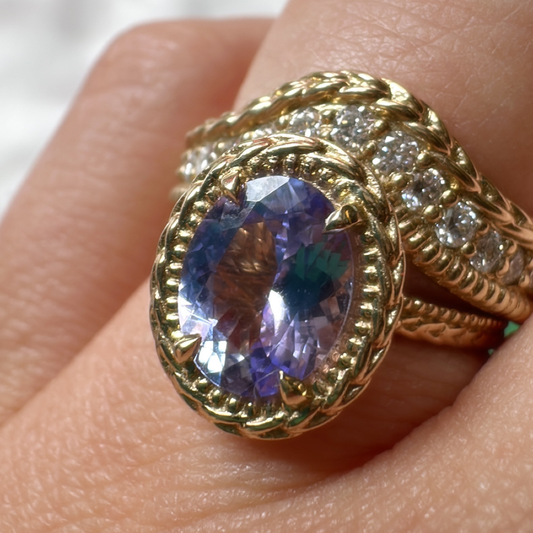 Tanzanite Adri Solitaire // 10kt Recycled Gold