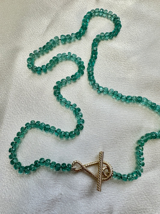 Lagoon Apatite T-Bar Necklace - 10kt Gold