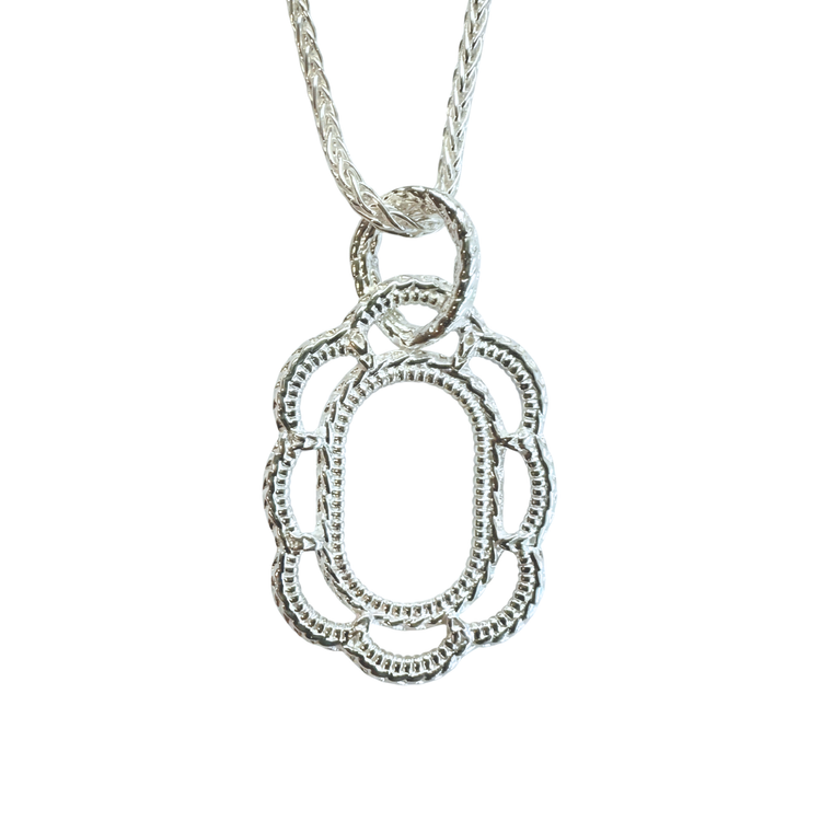 Small Laurel Pendant
